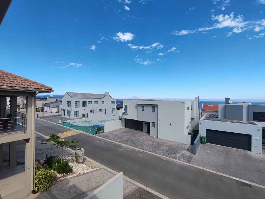 5 Bedroom Property for Sale in Calypso Beach Western Cape
